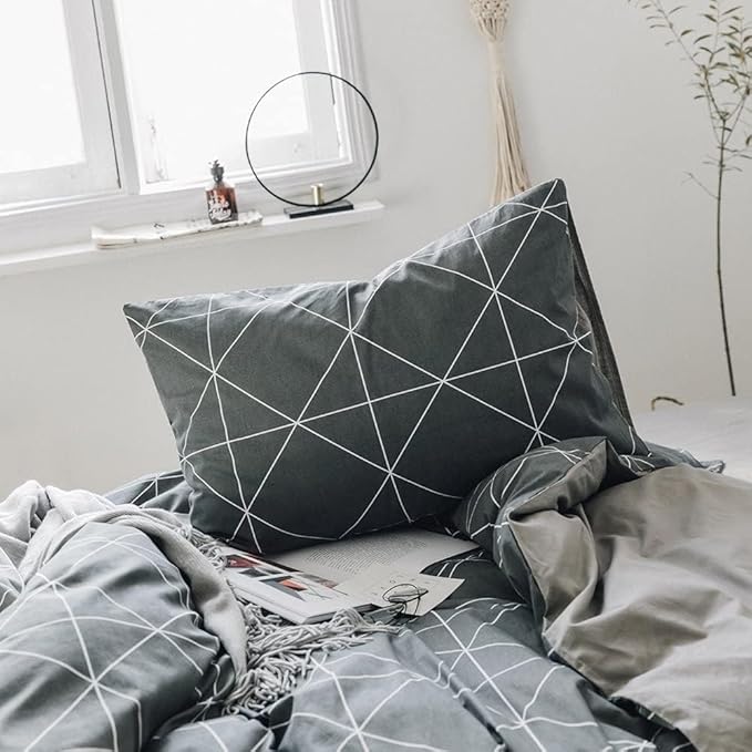 mixinni Twin XL Size Comforter Set Soft Geometric Grey Geometric Checkered Plaid Printed Bedding Comforter for Men Boys, 1 Soft Microfiber Reversible Comforter with 2 Pillowcases for All Seasons