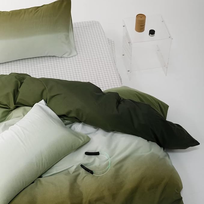 Luxlovery Green White Comforter Set Queen Gradient Color Bedding Comforter Set Dark Green Bedding Set Soft Breathable Blanket Quilts Modern Army Green Color Queen Size Comforter Set