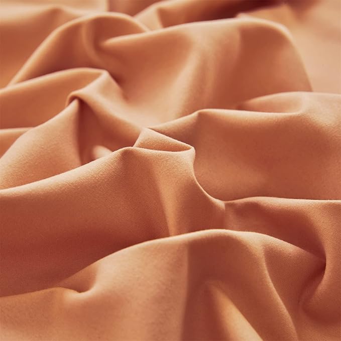 CLOTHKNOW Peach Pink Comforter Set: California King, 3Pcs (1 x Comforter, 2 x Pillowcases), Modern, Contemporary, Solid, Fruit Theme, 200 Thread Count, Cotton Blend, Machine Washable