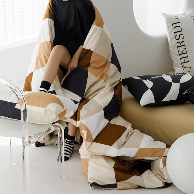 Luxlovery Beige Plaid Comforter Set Queen White Brown Plaid Bedding Comforter Checkered Geometric Blanket Quilts Soft Breathable Modern Abstract Comforter with 2 Pillowcases