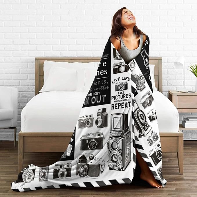 Yibuda Retro Camera Blanket Photography Flannel Plush Throw Blanket Cozy Black White Decor Fleece Stuff Blanket Gifts for Lover Girls Boys Kids Adults Women Bed Travel 60"x80"