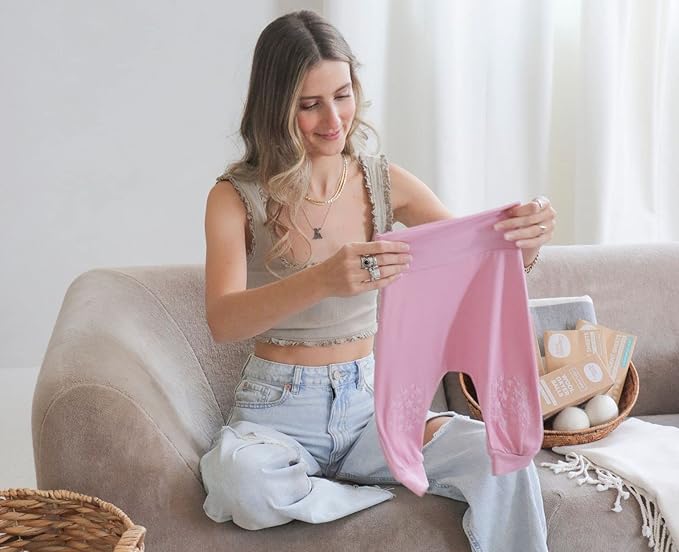 Kind Laundry - Wool Dryer Balls, Tavel Natural Dryer Balls, Pure New Zealand Wool Dryer Balls Laundry Essentials, Dryer Balls for Pet Hair Removal & Lint Collection, Pack of 3