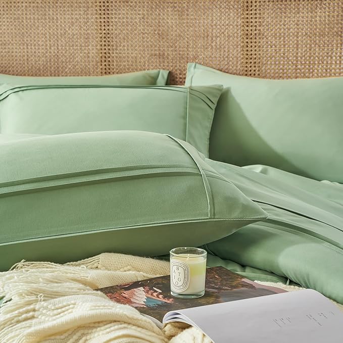 Yogeneg Twin Comforter Set 5 Piece Bed in a Bag,Grid Pinch Pleat Sage Green Twin Bedding Set,Striped Textured Soft Microfiber Comforter with Sheet Set,All Season Complete Bed Set(Sage Green,Twin)