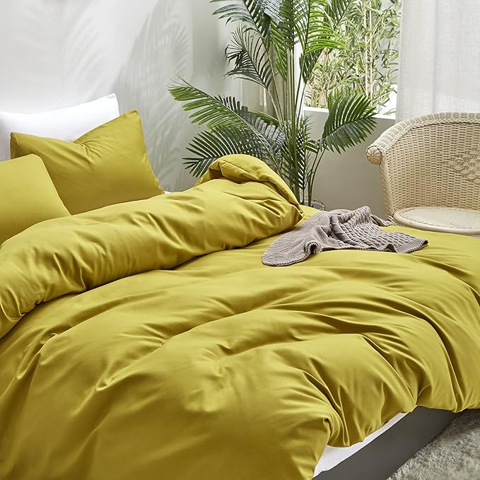 Luxlovery Chartreuse Comforter Set - King Size Moss Green Bedding Set - Breathable Modern Solid Green Soft Blanket Quilts 3 Piece Set