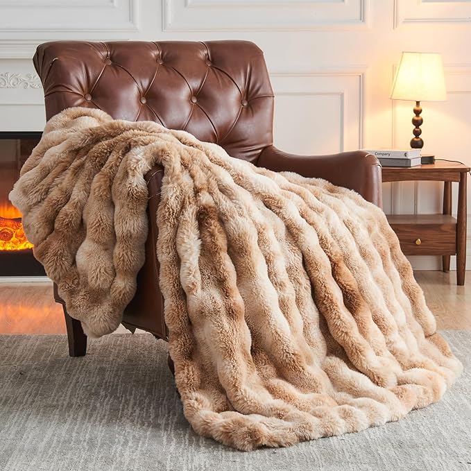 NEWCOSPLAY Faux Fur Twin Blanket Tie-dye Beige Luxury Fluffy Thick Warm Bubble Blanket for Couch Sofa Bed 700GSM (Tie-dye Beige, Twin(60"x80"))