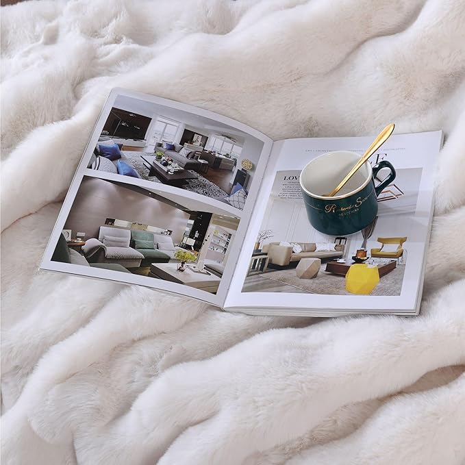 Faux Fluffy Fur Light Cream Beige Throw Blanket for Bedroom Couch Bed 50x60 Bunny Fuzzy Blanket for Adults Sofa Office Soft Thick Blanket Room Decor 860 GSM