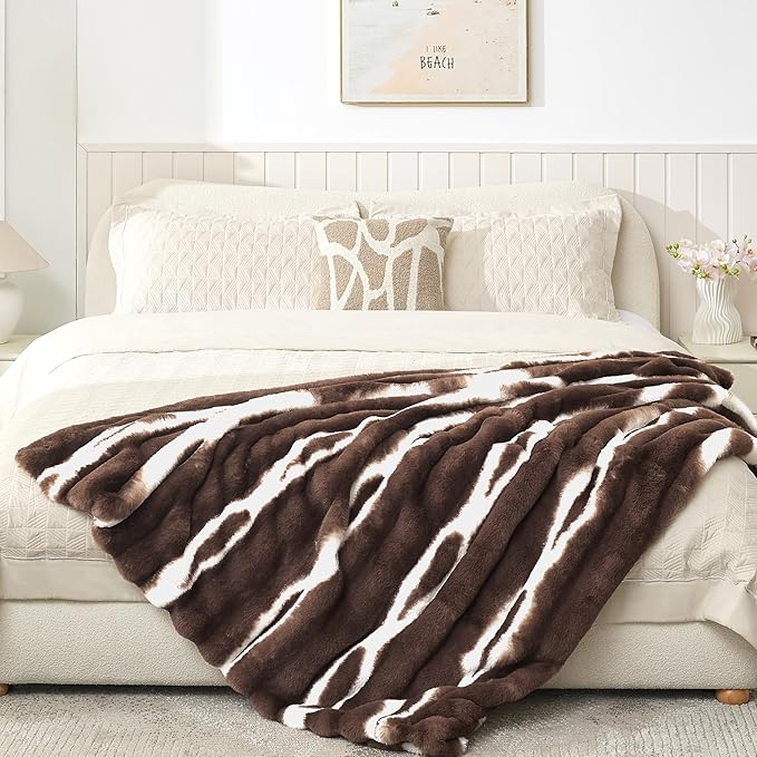 Faux Rabbit Fur Throw Blanket – 850GSM Thick & Warm, Ultra Soft Plush Blanket for Couch, Bed, Sofa, Ideal Gift for Women, 60" × 80", Chocolate