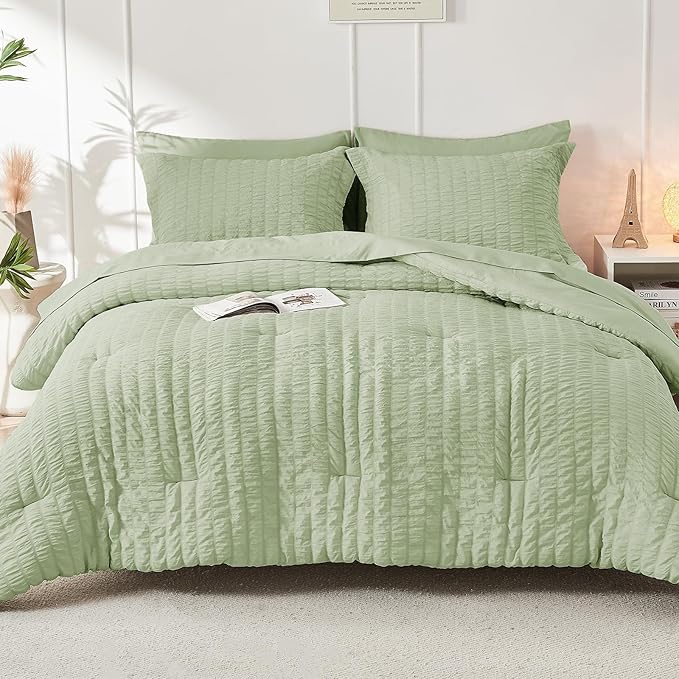 HYMOKEGE Light Green Queen Comforter Set Seersucker 7 Pieces, All Season Luxury Bed in a Bag for Bedroom, Bedding Set with Comforters, Sheets, Pillowcases & Shams