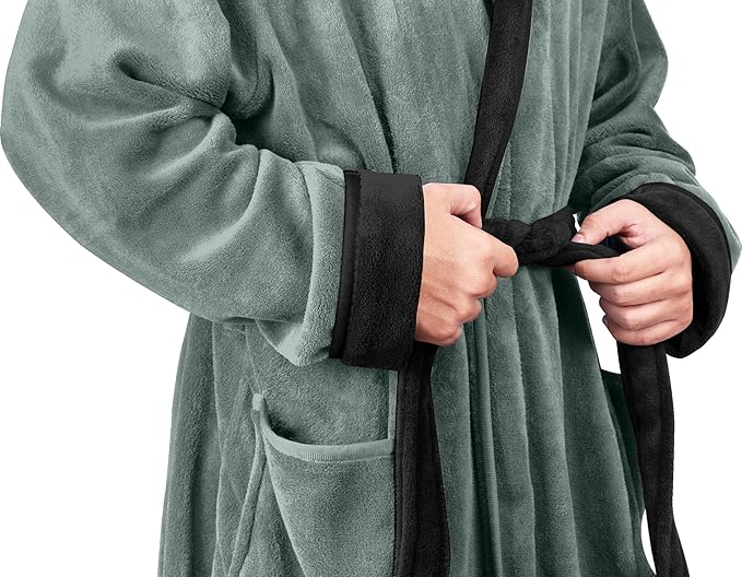 NY Threads Mens Robe with Hood, Luxury Plush Fleece Hooded Mens Bathrobe, Spa Bath Robe for Men