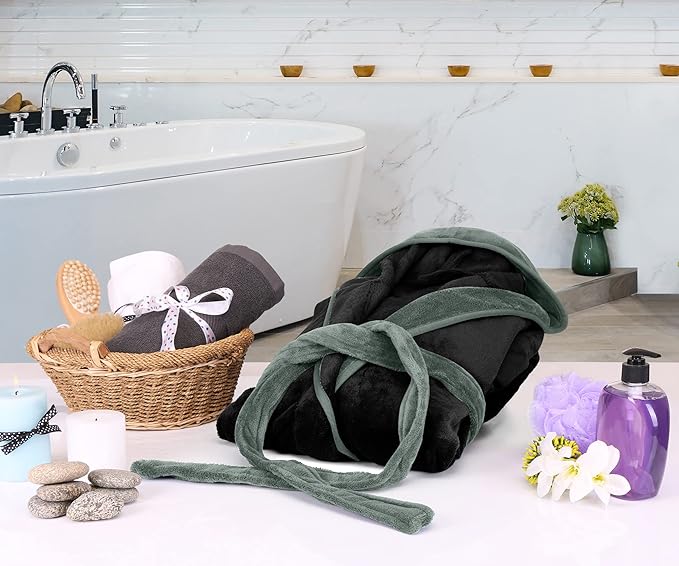 NY Threads Mens Robe with Hood, Luxury Plush Fleece Hooded Mens Bathrobe, Spa Bath Robe for Men