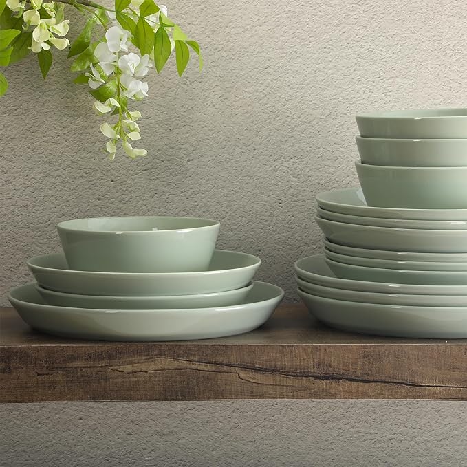 Gibson Home Summer Shades 16 Piece Plates and Bowls Dishes Service for 4 Porcelain Dinnerware Set - Green