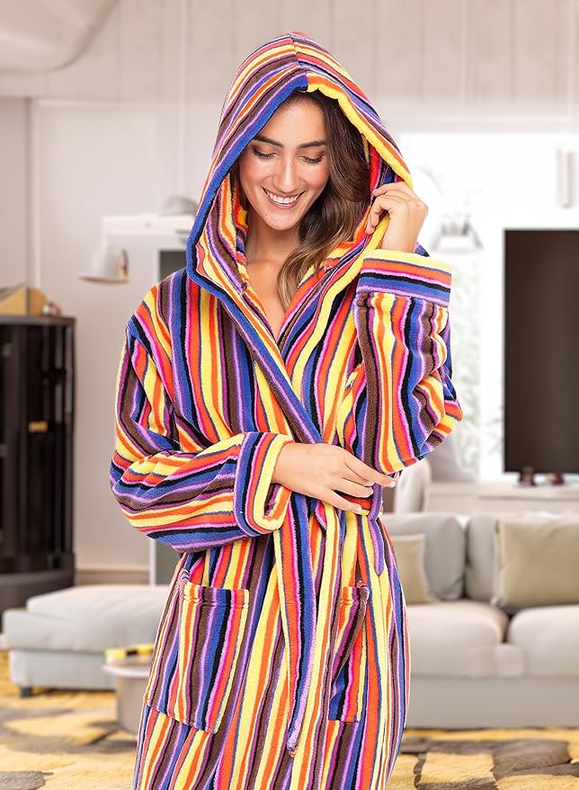 Alexander Del Rossa Womens Robe, Long Plush Bathrobe with Hood, Hooded Robes for Women Plus Size Bath Robe