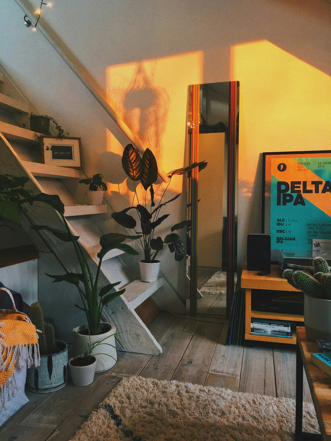 Maximizing Small Spaces: Smart Home Decor Strategies for Cozy Living