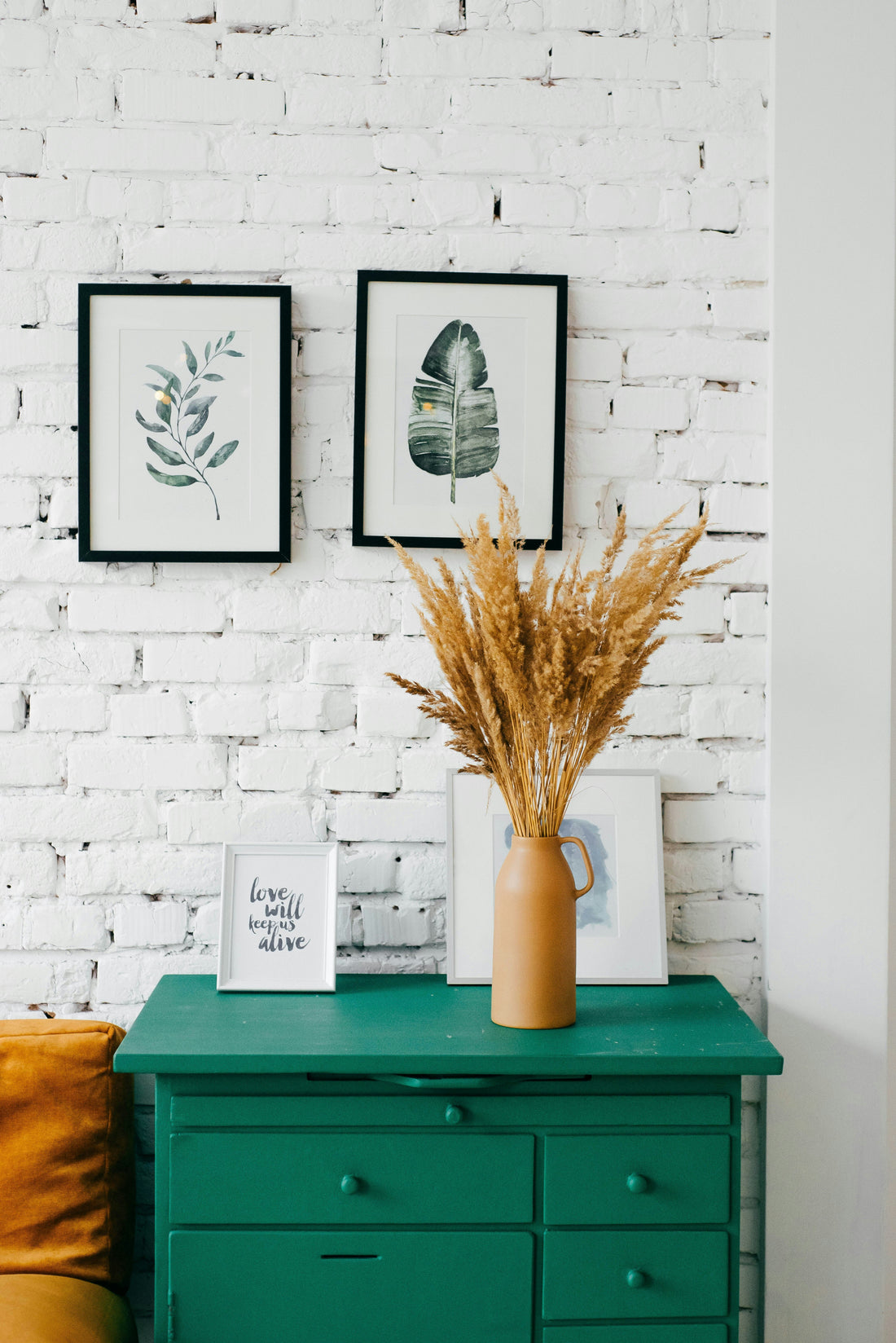 Why Neutral Homes Never Feel Empty When Designed Well