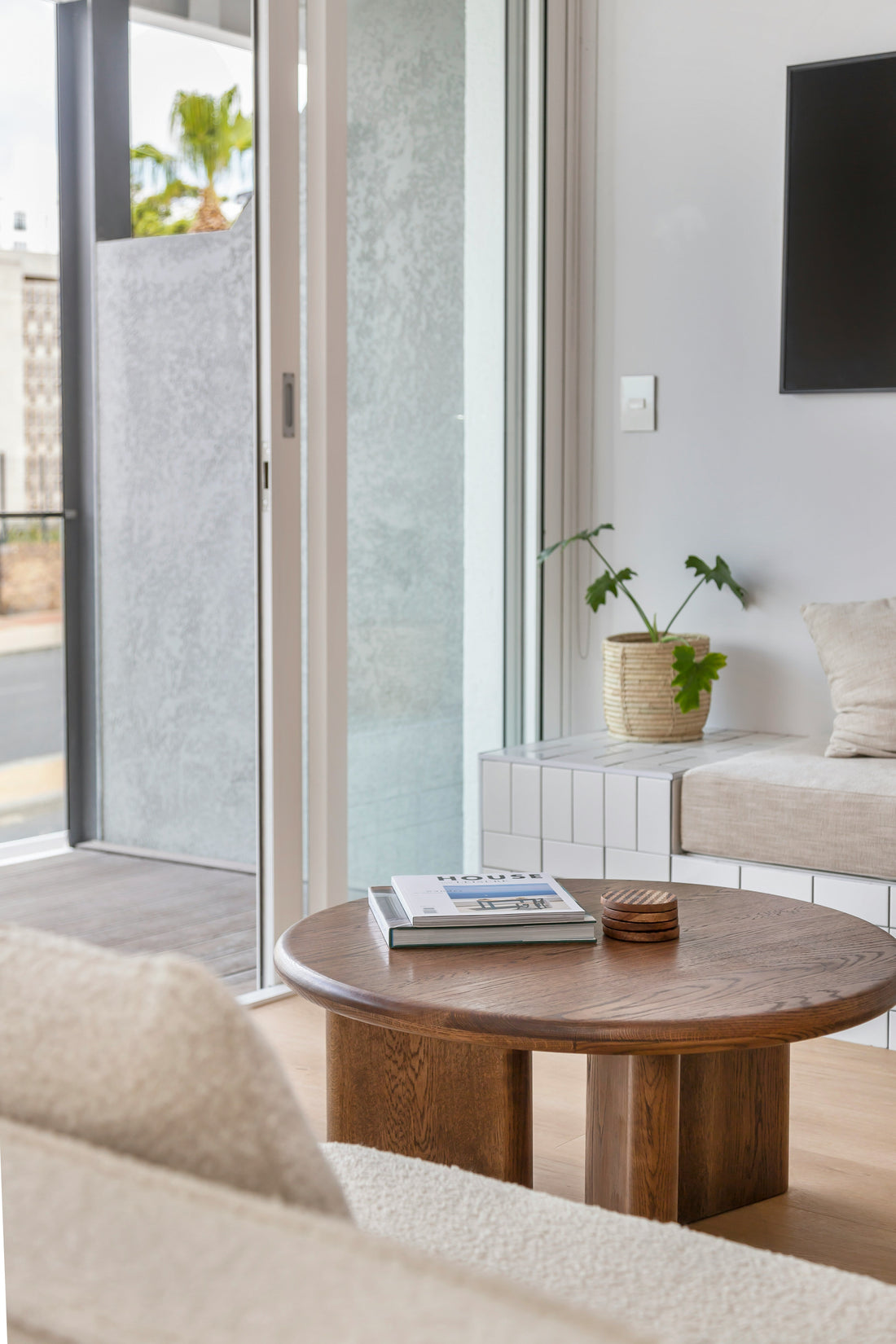 How Decorative Accents Transform Everyday Living Spaces
