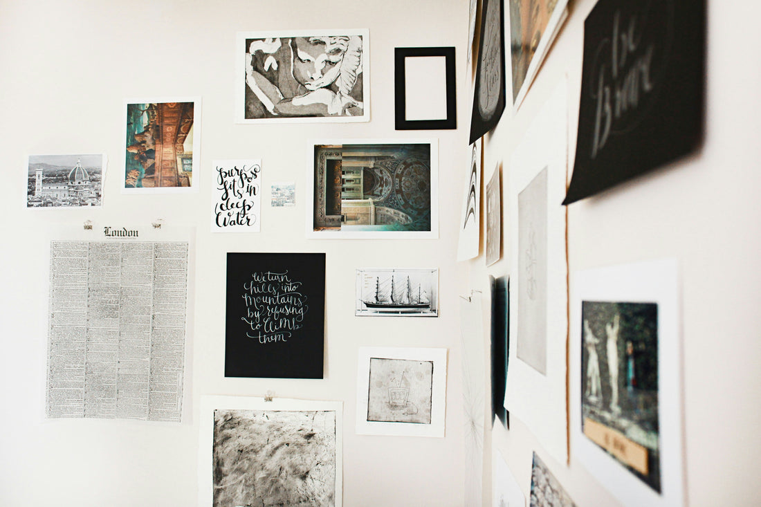 Wall Decor Ideas: How to Style Empty Walls with Elegance | LITTLE CHAPTER