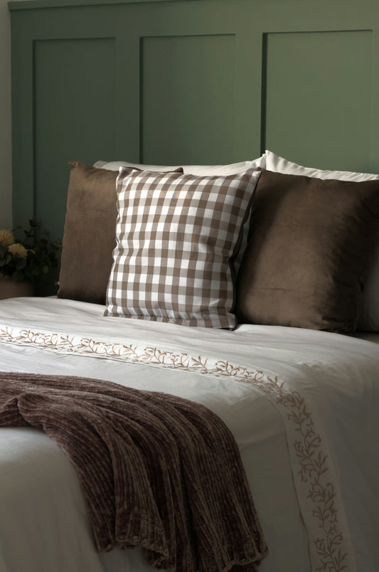 How Natural Materials Bring Warmth and Authenticity to Home Decor