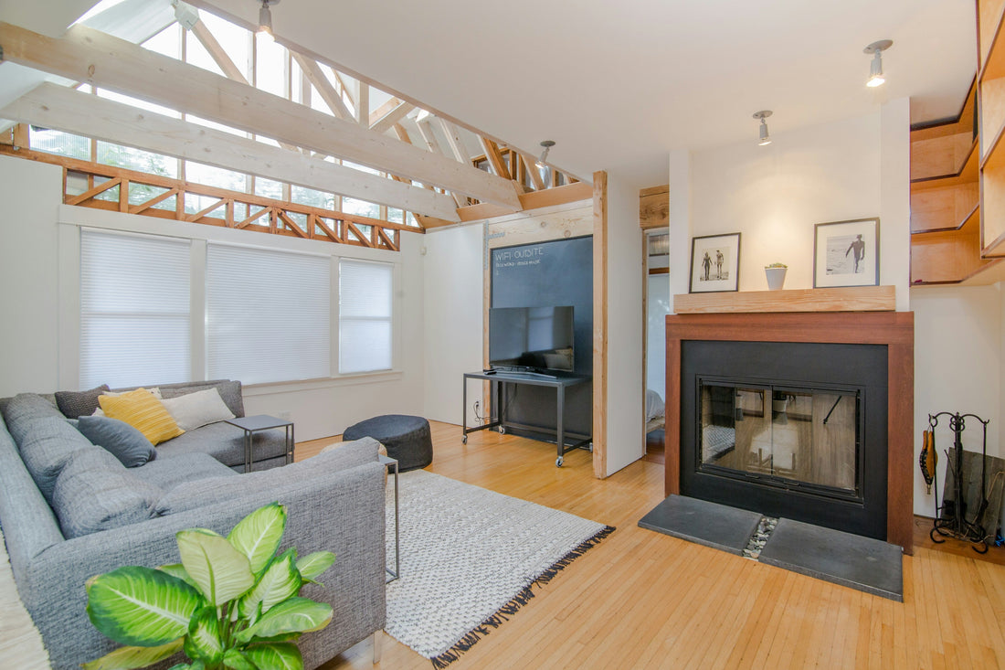 Maximizing Small Spaces: Home Decor Tips to Make Your Apartment Feel Larger