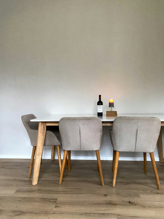 How to Create a Warm and Inviting Living Space With Simple Decor Choices