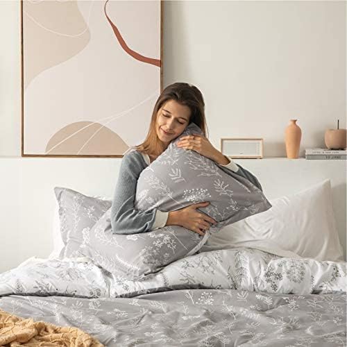 Bedsure California King Comforter Set - Grey Bed Set, 3 Pieces Cute Floral Bedding, 1 Soft Reversible Botanical Flowers Comforter and 2 Pillow Shams