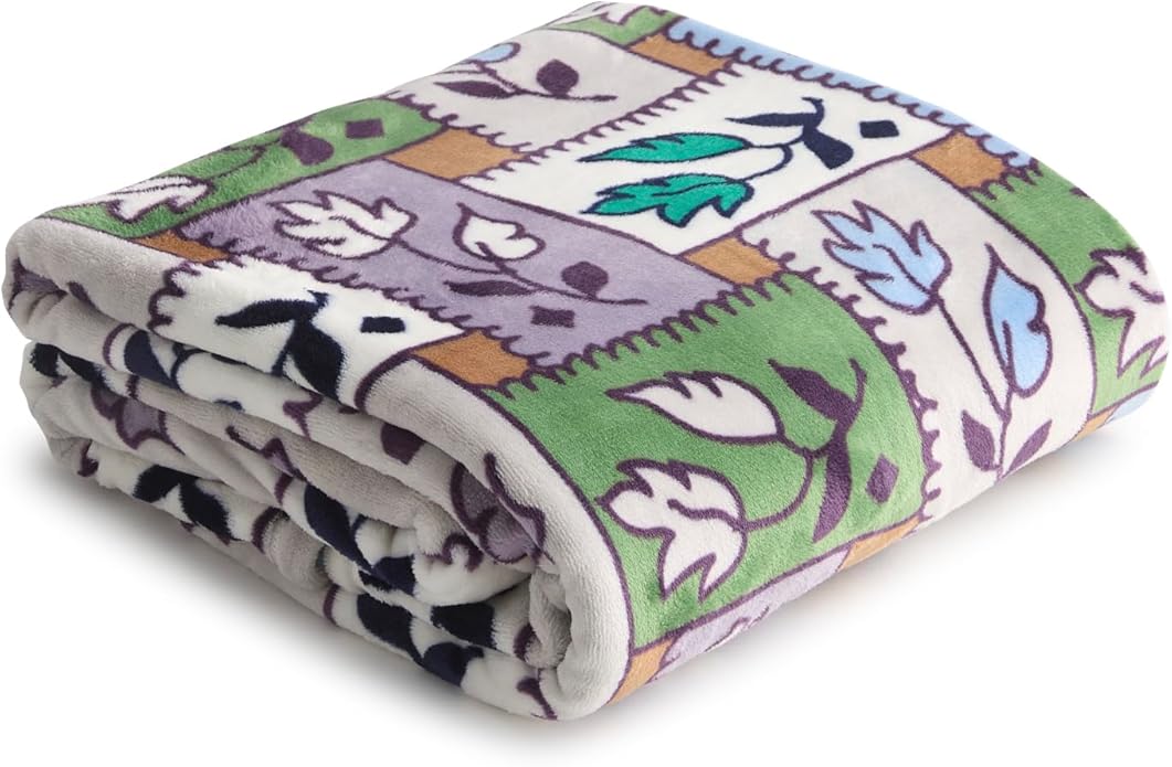 Vera Bradley Women's Fleece Plush Throw Blanket