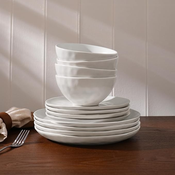 Famiware Dinnerware Sets for 6, Ocean Round 18-Piece Kitchen Plates and Bowls Sets, Microwave and Dishwasher Safe, Scratch Resistant, Matte White