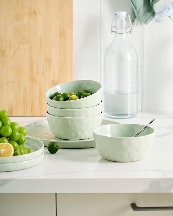 Famiware Mars Plates and Bowls Set, 12 Pieces Dinnerware Sets, Dishes Set for 4, Light Green