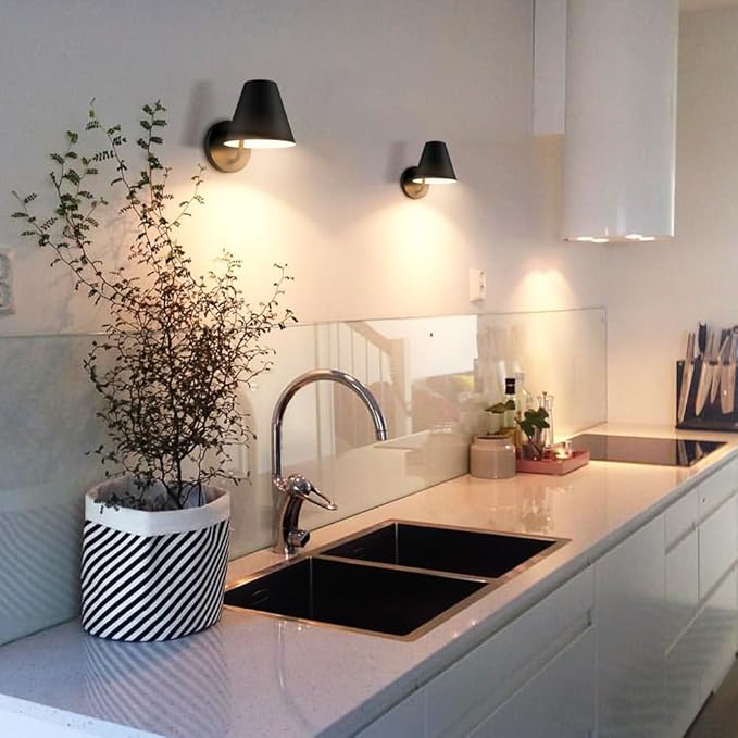 DIRYZON Wall Light for Living Room Bedroom,Industrial Black Wall Sconce Light,Metal Barn Wall Mounted Light,Dimmable Indoor Wall Lighting Fixture