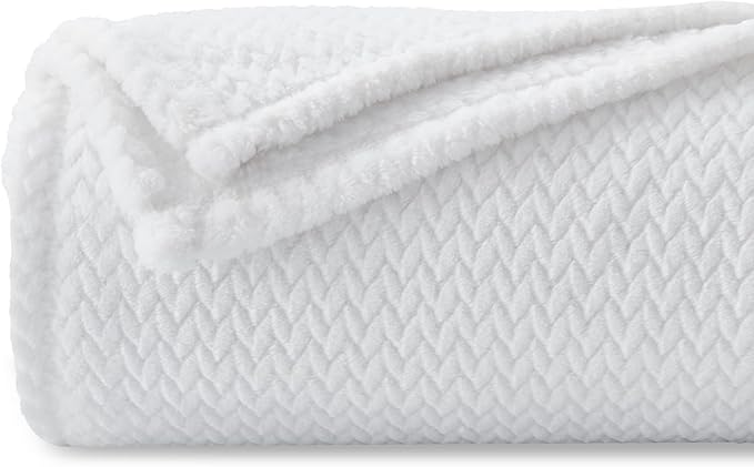 NEWCOSPLAY Super Soft Twin Blanket White Premium Silky Flannel Fleece Leaves Pattern Lightweight Bed Blanket All Season Use (White, Twin(60"x80"))