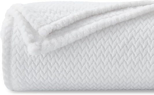 NEWCOSPLAY Super Soft Twin Blanket White Premium Silky Flannel Fleece Leaves Pattern Lightweight Bed Blanket All Season Use (White, Twin(60"x80"))