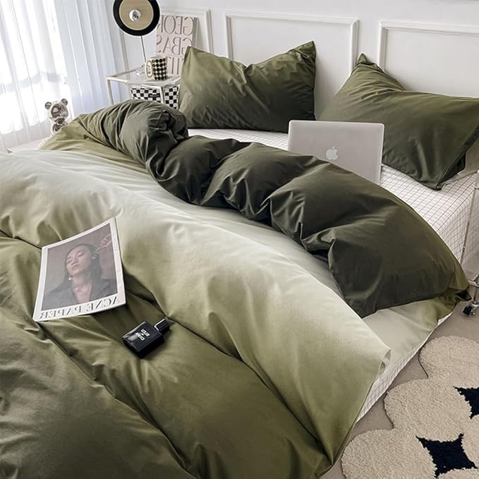 CLOTHKNOW California King Comforter Set Green White Gradient Bedding Comforter Sets Soft Green Comforter with 2 x Pillow Cases