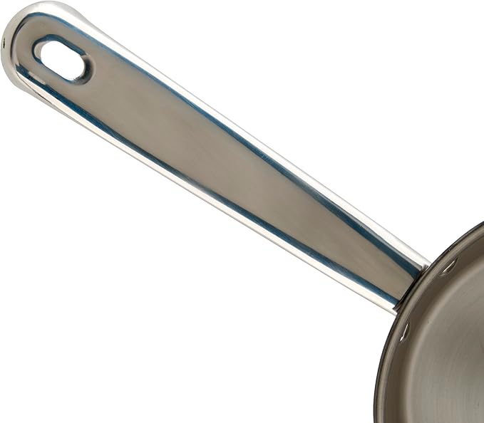 Winco Stainless Steel SAP Sauce Pan, 1.5-Quart, Medium (SAP-1.5)