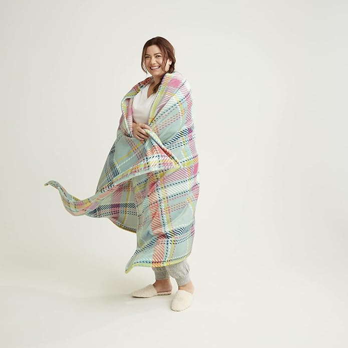 Vera Bradley Women's Fleece Plush Throw Blanket
