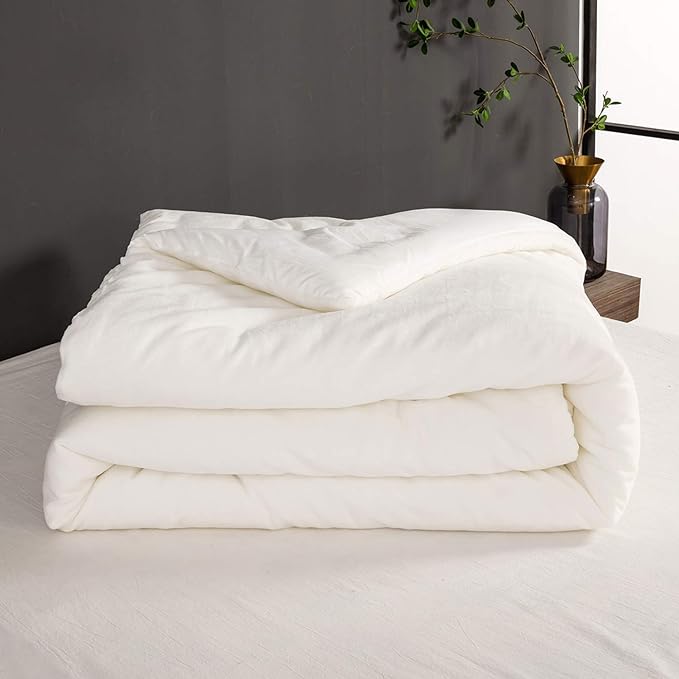 Luxlovery White Velvet Comforter Set Full Fluffy All White Bedding Comforter Set Flannel Plush Cozy Blanket Quilts Winter Thick Warm Sherpa Micromink Solid White Comforter Set with 2 Pillowcases