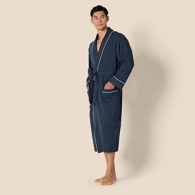 Amazon Essentials Men's Lightweight Waffle Bathrobe (Available in Big & Tall)