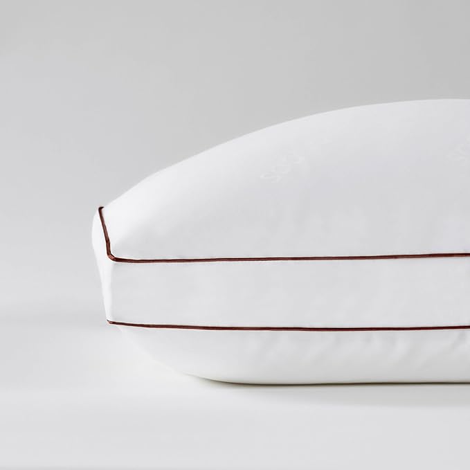 Saatva Latex Pillow - Standard Loft (4” - 5”) - Hypoallergenic Pillow with Shredded Latex Core - Breathable - Machine Washable Organic Cotton Cover - Queen (28"x18") 1 Pack