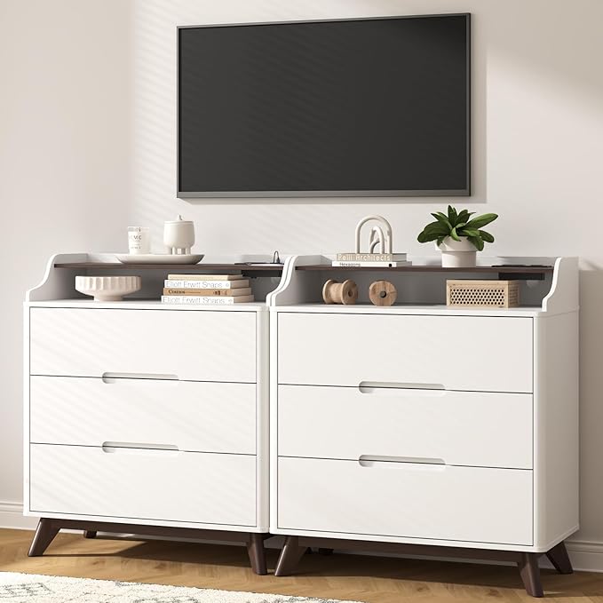 3 Drawer Dressers for Bedroom, 32" Large Wood Storage Dresser & Chest of Drawers with Charging Station, Wide Modern Dressers with 3 Drawer Storage Organizer for Bedroom Living Room Closet, White