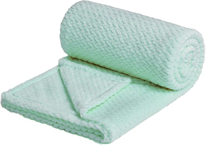 NEWCOSPLAY Super Soft King Blanket Mint Premium Silky Flannel Fleece Leaves Pattern Lightweight Bed Blanket All Season Use (Mint, King(90"x110"))