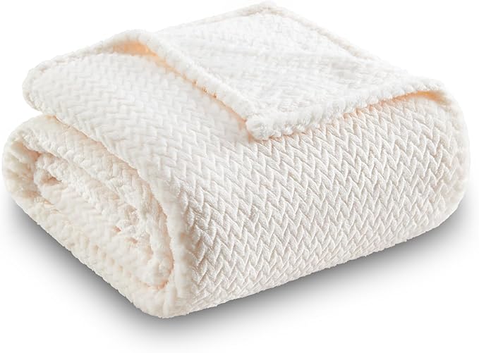 NEWCOSPLAY Super Soft Twin Blanket Ivory Premium Silky Flannel Fleece Leaves Pattern Lightweight Bed Blanket All Season Use (Ivory, Twin(60"x80"))