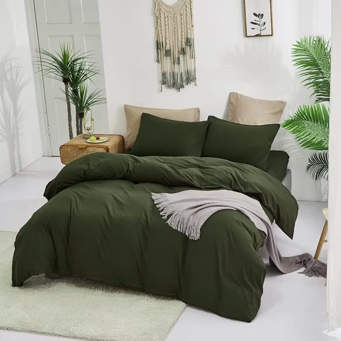 CLOTHKNOW Army Green Queen Comforter Set 3Pcs Dark Green Bedding Comforter Sets All Season Soft Hunter Queen Comforter with 2 x Pillow Cases