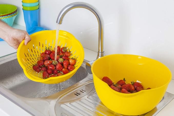 Mintra Home Mixing Bowl w/Colander (Large 4.5L, Yellow) - For Washing & Draining Fruits And Vegetables - Heavy Duty Plastic for Baking, Cooking Supplies - Dishwasher Safe