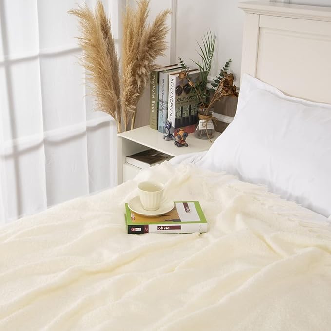 Gealaek Decorative Fluffy White Throw Blanket Cream Fringe Lightweight Faux Cashmere Fuzzy Soft Cozy Throws for Sofa Bed Farmhouse 50" x 60"