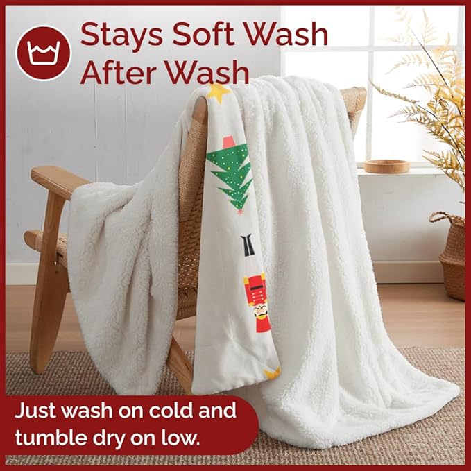 Christmas Sherpa Blanket Throw Size - Reversible Sherpa Fleece Blanket - Super Soft Double Sided Throw for Bed, Sofa, Couch - Thick, Warm, Cozy & Plush - Xmas Winter Bedding - Christmas Print, 50x60