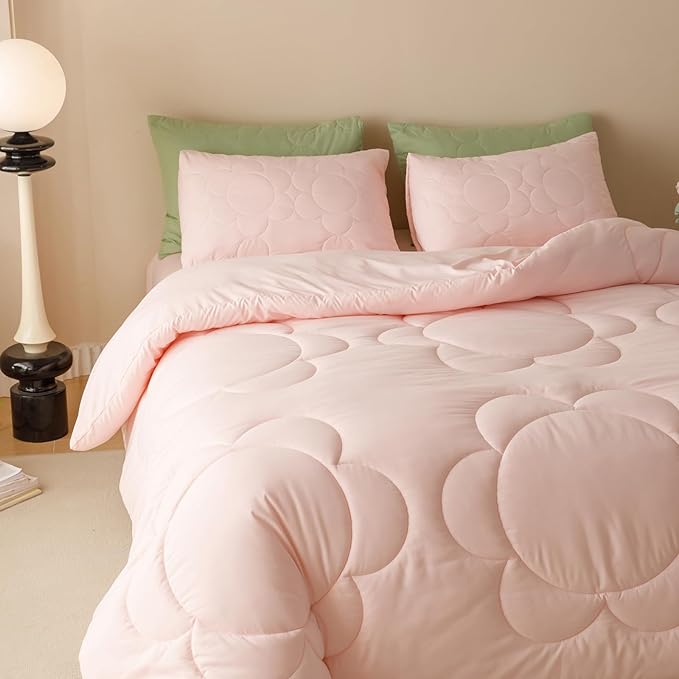 CLOTHKNOW Pink Floral Twin/Twin XL Comforter Set 3Pcs Daisy Puff Bedding Comforter Sets Boho Comforter Soft Pink Comforter Sets
