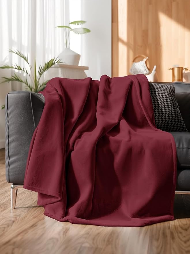 Ultra Soft Fleece Blanket Queen Size - Flannel Fleece Luxury Queen Blanket - Lightweight for Couch Bed Chair - Thick, Warm & Breathable - All Season Cozy Fuzzy Anti-Static Microplush Bedding, Burgundy