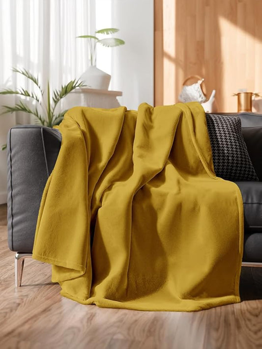 Ultra Soft Fleece Blanket Twin Size - Flannel Fleece Luxury Twin Blanket - Lightweight for Couch Bed Chair - Thick, Warm and Breathable - All Season Cozy Fuzzy, Anti-Static Microplush Bedding, Gold