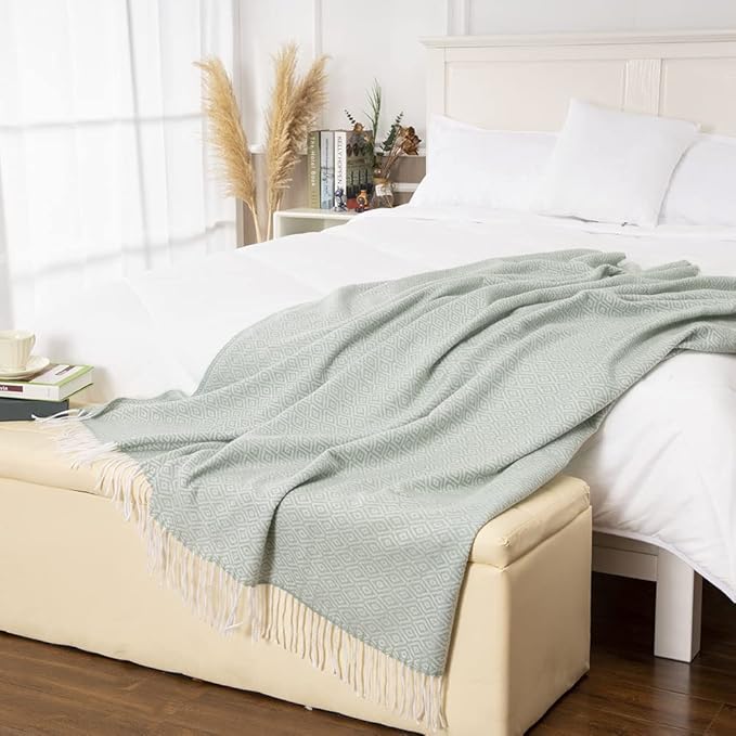Gealaek Decorative Diamond Lattice Faux Cashmere Throw Blanket Honeydew Fringe Lightweight Fuzzy Soft Cozy Throws for Sofa Bed Farmhouse Throw Blanket 50" x 60"