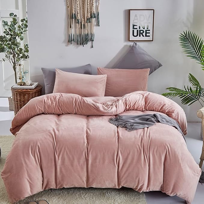 CLOTHKNOW Pink Fluffy California King Comforter Set Velvet Bedding Comforter Sets Soft Flannel Comforter with 2 x Pillow Cases