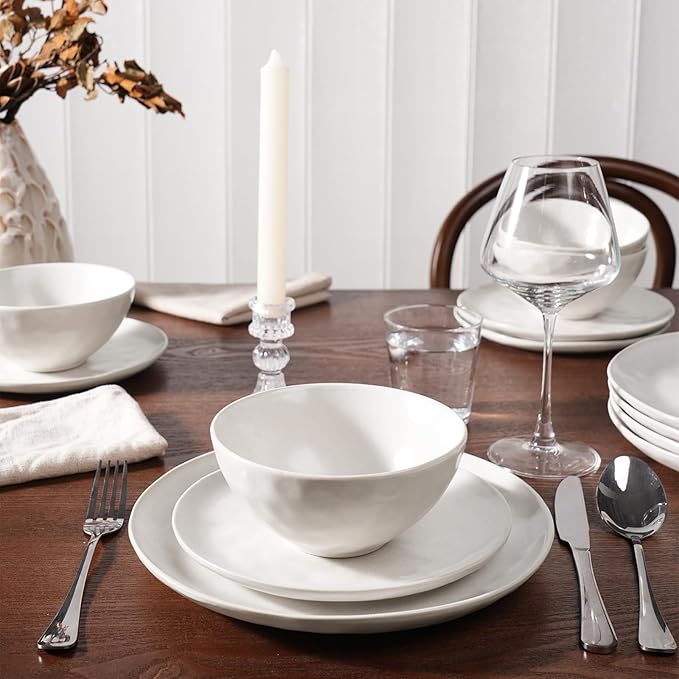 Famiware Dinnerware Sets for 6, Ocean Round 18-Piece Kitchen Plates and Bowls Sets, Microwave and Dishwasher Safe, Scratch Resistant, Matte White