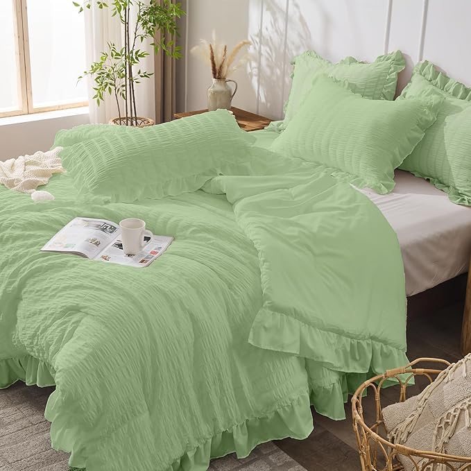 JOLLYVOGUE Sage Green Twin Size Comforter Set, 2 Pieces Seersucker Lightweight Fluffy Bedding Set, Twin Ruffle Comforter, All Season Soft Microfiber Shabby Chic Bed Set